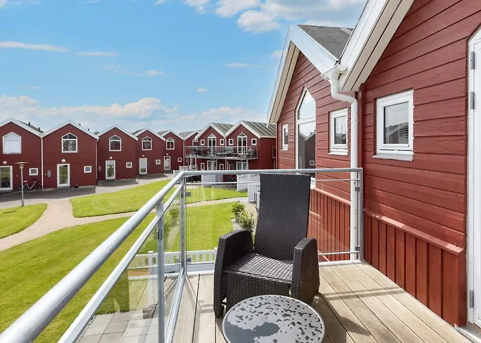 6 Person In Hadsund-by Traum